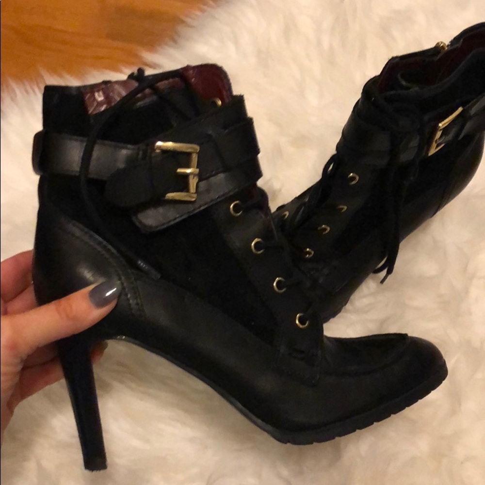 Heel black ankle boot